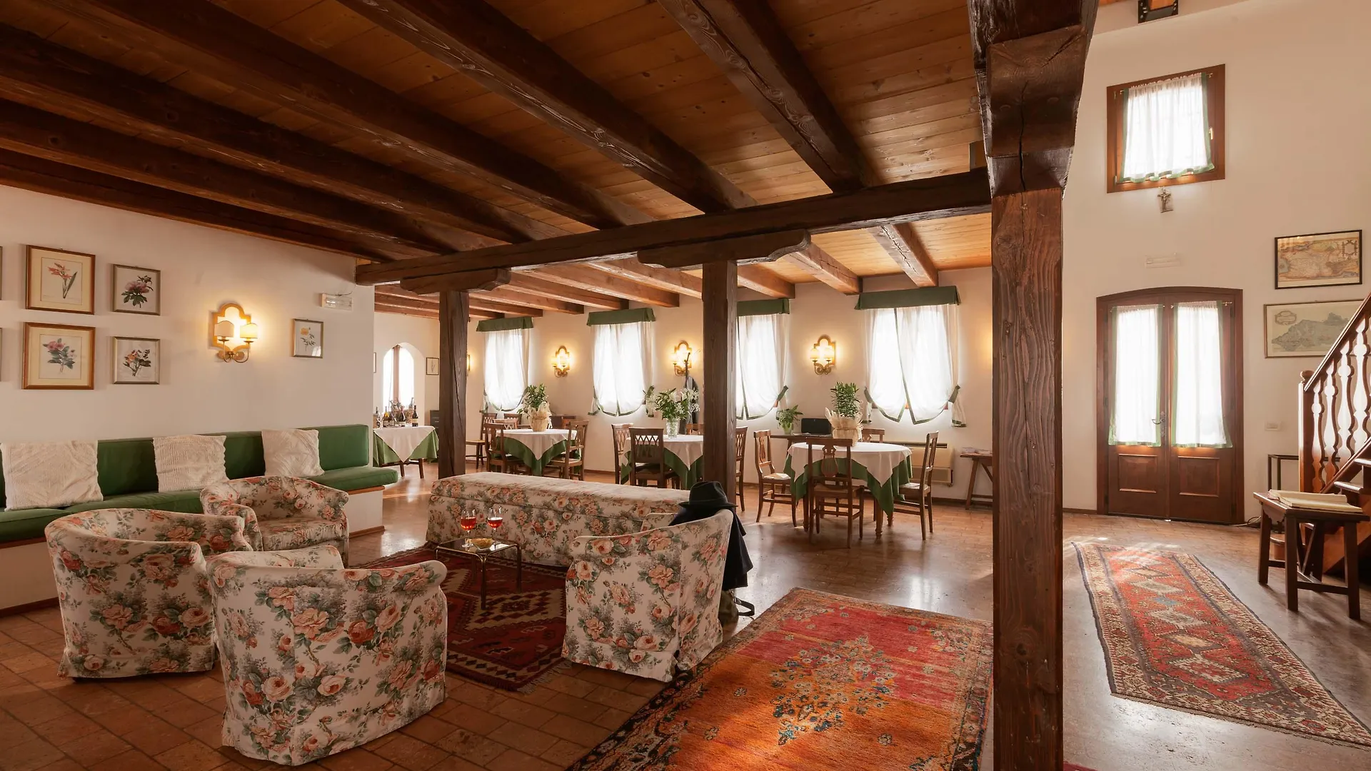 Ca' Tessera Venice Airport Lantgård